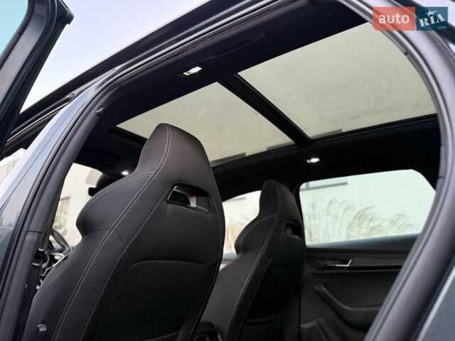 Серый Шкода Karoq, объемом двигателя 2 л и пробегом 165 тыс. км за 31300 $, фото 54 на Automoto.ua