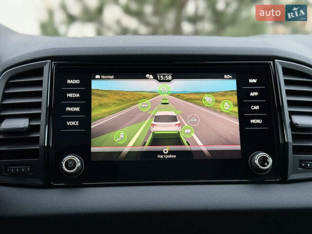 Серый Шкода Karoq, объемом двигателя 2 л и пробегом 165 тыс. км за 31300 $, фото 82 на Automoto.ua