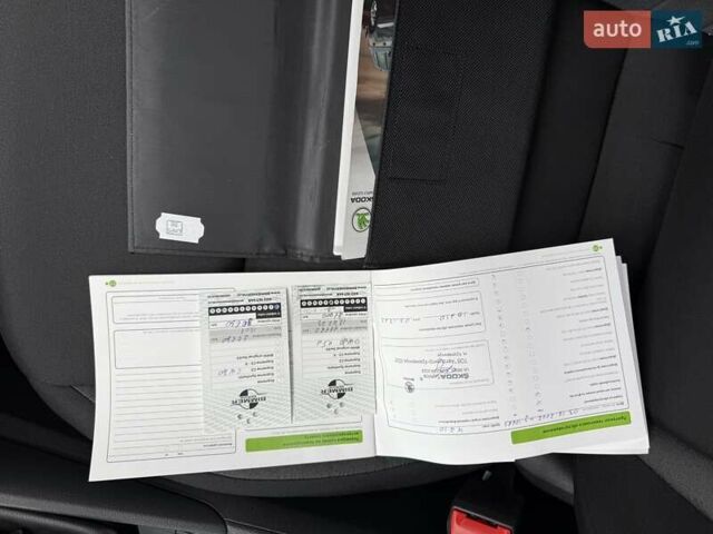 Серый Шкода Karoq, объемом двигателя 1.4 л и пробегом 47 тыс. км за 21800 $, фото 73 на Automoto.ua