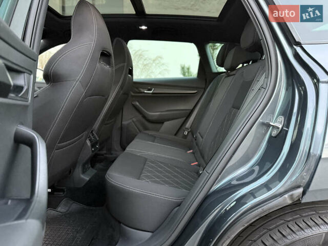 Серый Шкода Karoq, объемом двигателя 2 л и пробегом 165 тыс. км за 31300 $, фото 52 на Automoto.ua