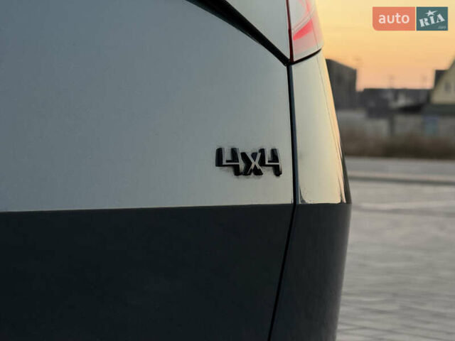 Серый Шкода Karoq, объемом двигателя 2 л и пробегом 165 тыс. км за 31300 $, фото 32 на Automoto.ua