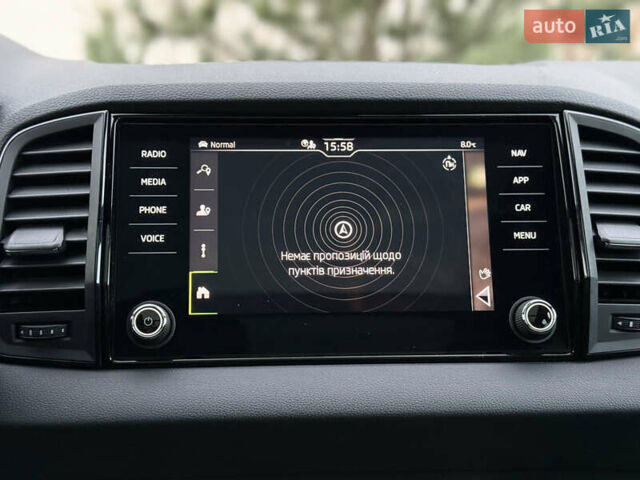 Серый Шкода Karoq, объемом двигателя 2 л и пробегом 165 тыс. км за 31300 $, фото 81 на Automoto.ua