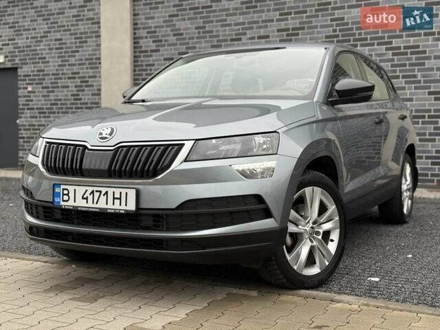 Серый Шкода Karoq, объемом двигателя 1.4 л и пробегом 47 тыс. км за 21800 $, фото 3 на Automoto.ua