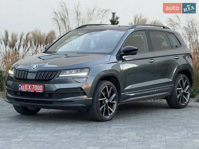 Серый Шкода Karoq, объемом двигателя 2 л и пробегом 165 тыс. км за 31300 $, фото 3 на Automoto.ua