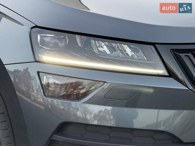 Серый Шкода Karoq, объемом двигателя 2 л и пробегом 165 тыс. км за 31300 $, фото 38 на Automoto.ua