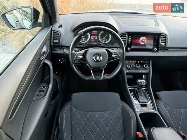 Серый Шкода Karoq, объемом двигателя 2 л и пробегом 165 тыс. км за 31300 $, фото 45 на Automoto.ua