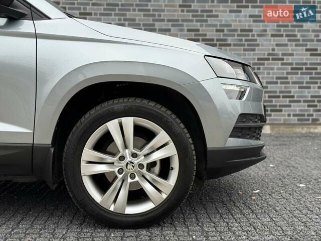 Серый Шкода Karoq, объемом двигателя 1.4 л и пробегом 47 тыс. км за 21800 $, фото 26 на Automoto.ua