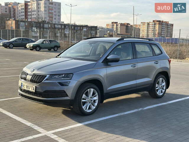Серый Шкода Karoq, объемом двигателя 1.4 л и пробегом 31 тыс. км за 22700 $, фото 3 на Automoto.ua