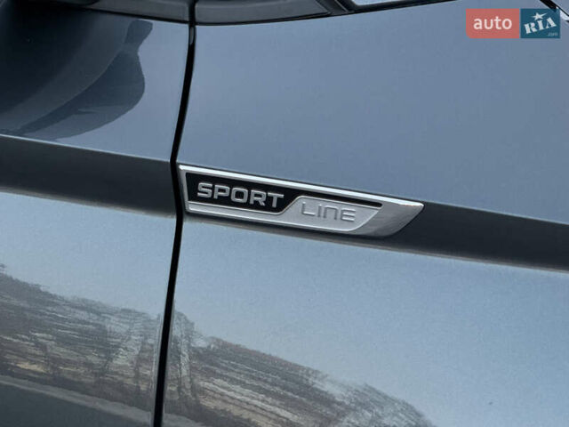 Серый Шкода Karoq, объемом двигателя 2 л и пробегом 165 тыс. км за 31300 $, фото 12 на Automoto.ua