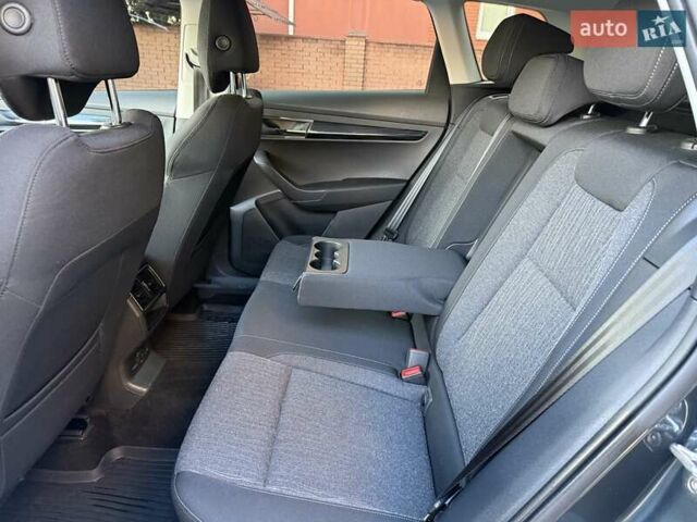 Серый Шкода Karoq, объемом двигателя 1.4 л и пробегом 97 тыс. км за 21950 $, фото 43 на Automoto.ua