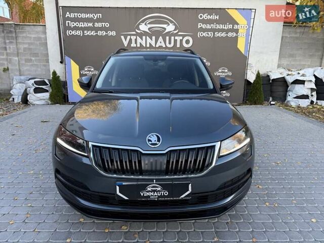 Серый Шкода Karoq, объемом двигателя 1.4 л и пробегом 97 тыс. км за 21950 $, фото 7 на Automoto.ua