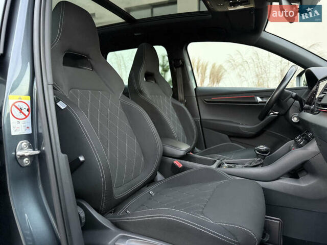 Серый Шкода Karoq, объемом двигателя 2 л и пробегом 165 тыс. км за 31300 $, фото 56 на Automoto.ua