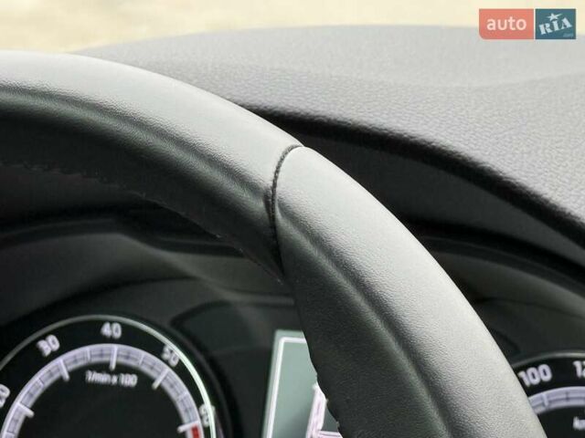 Серый Шкода Karoq, объемом двигателя 1.4 л и пробегом 47 тыс. км за 21800 $, фото 70 на Automoto.ua