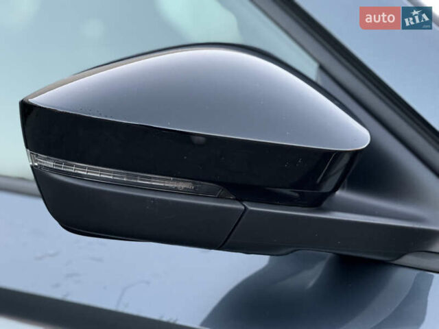 Серый Шкода Karoq, объемом двигателя 2 л и пробегом 165 тыс. км за 31300 $, фото 13 на Automoto.ua