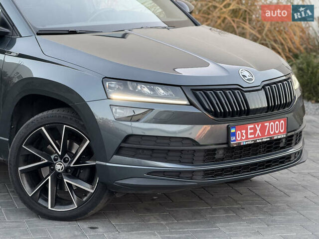 Серый Шкода Karoq, объемом двигателя 2 л и пробегом 165 тыс. км за 31300 $, фото 10 на Automoto.ua