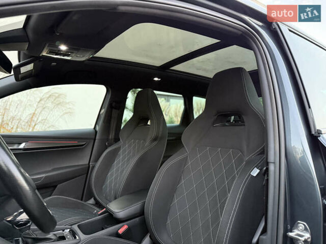 Серый Шкода Karoq, объемом двигателя 2 л и пробегом 165 тыс. км за 31300 $, фото 51 на Automoto.ua