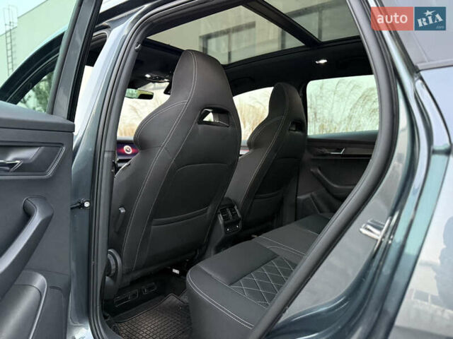 Серый Шкода Karoq, объемом двигателя 2 л и пробегом 165 тыс. км за 31300 $, фото 53 на Automoto.ua