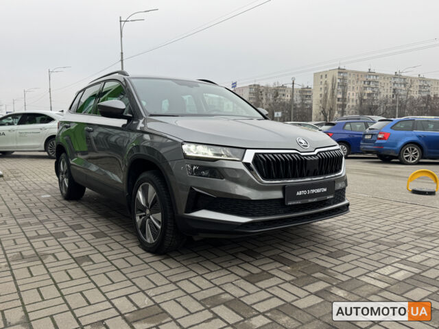 Серый Шкода Karoq, объемом двигателя 1.4 л и пробегом 45 тыс. км за 25900 $, фото 7 на Automoto.ua