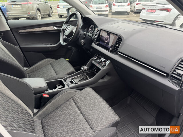 Серый Шкода Karoq, объемом двигателя 1.4 л и пробегом 45 тыс. км за 25900 $, фото 18 на Automoto.ua