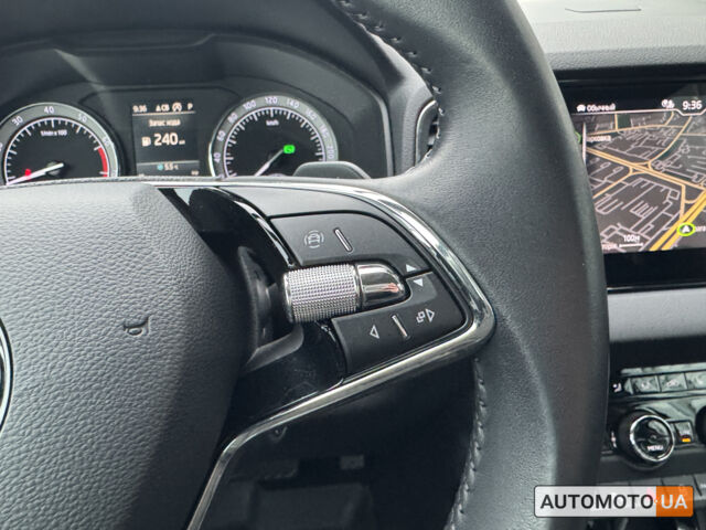 Серый Шкода Karoq, объемом двигателя 1.4 л и пробегом 45 тыс. км за 25900 $, фото 22 на Automoto.ua