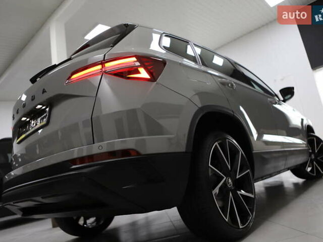 Сірий Шкода Karoq, об'ємом двигуна 1.97 л та пробігом 29 тис. км за 32900 $, фото 63 на Automoto.ua