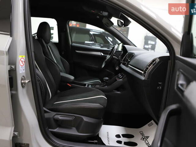 Сірий Шкода Karoq, об'ємом двигуна 1.97 л та пробігом 29 тис. км за 32900 $, фото 73 на Automoto.ua
