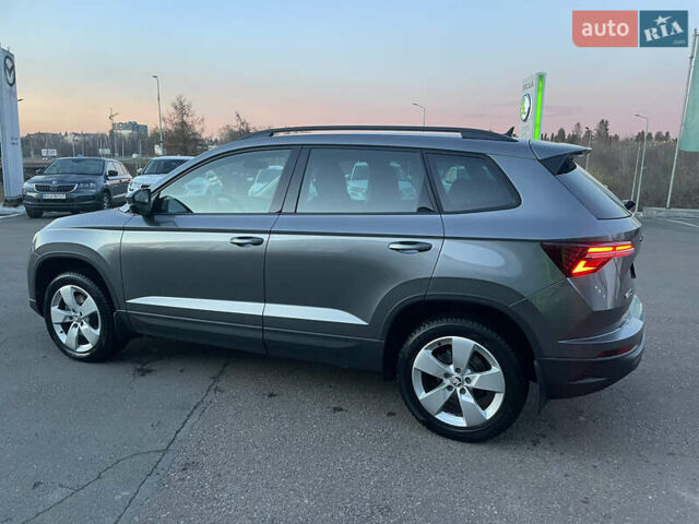 Сірий Шкода Karoq, об'ємом двигуна 1.4 л та пробігом 30 тис. км за 26900 $, фото 23 на Automoto.ua