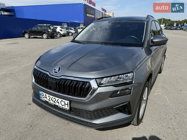 Сірий Шкода Karoq, об'ємом двигуна 1.4 л та пробігом 31 тис. км за 28500 $, фото 1 на Automoto.ua