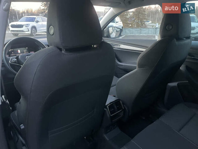 Сірий Шкода Karoq, об'ємом двигуна 1.4 л та пробігом 30 тис. км за 26900 $, фото 30 на Automoto.ua