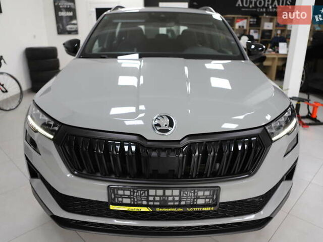 Сірий Шкода Karoq, об'ємом двигуна 1.97 л та пробігом 29 тис. км за 32900 $, фото 3 на Automoto.ua