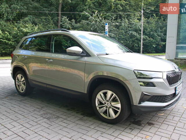 Сірий Шкода Karoq, об'ємом двигуна 1.4 л та пробігом 12 тис. км за 28000 $, фото 12 на Automoto.ua