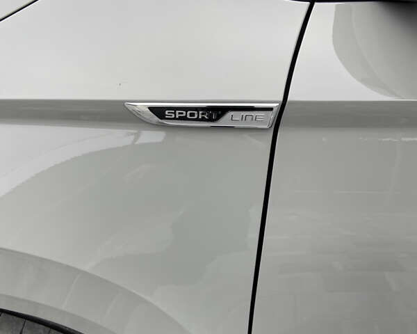 Серый Шкода Karoq, объемом двигателя 1.4 л и пробегом 28 тыс. км за 34700 $, фото 9 на Automoto.ua