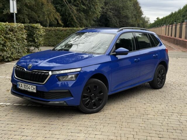 Синий Шкода Karoq, объемом двигателя 1.6 л и пробегом 150 тыс. км за 11900 $, фото 1 на Automoto.ua