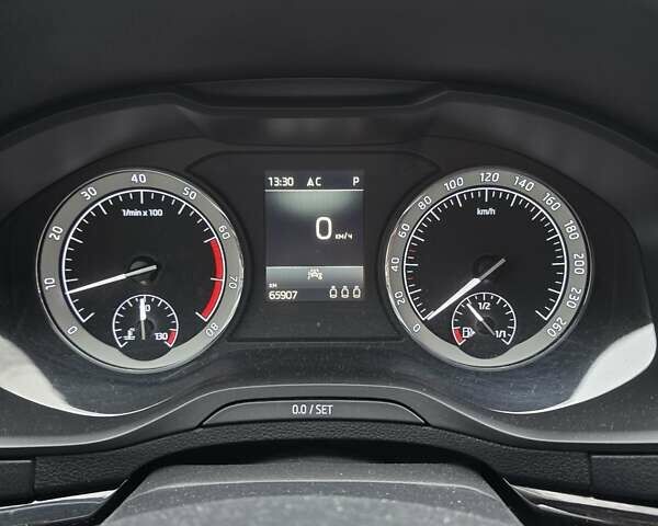 Синій Шкода Karoq, об'ємом двигуна 1.5 л та пробігом 66 тис. км за 21000 $, фото 7 на Automoto.ua