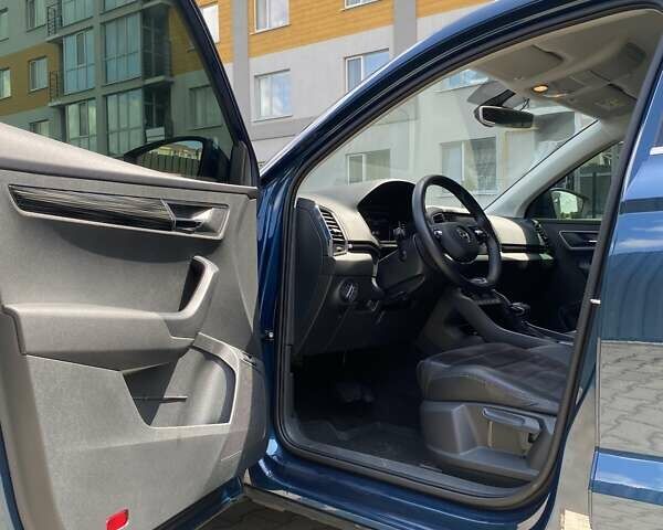 Синий Шкода Karoq, объемом двигателя 1.4 л и пробегом 80 тыс. км за 23499 $, фото 9 на Automoto.ua