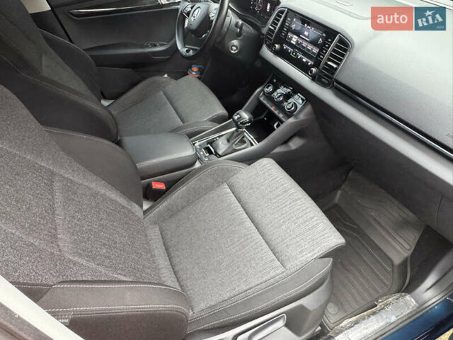 Синій Шкода Karoq, об'ємом двигуна 1.97 л та пробігом 72 тис. км за 31200 $, фото 11 на Automoto.ua