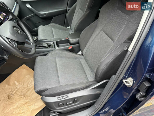 Синій Шкода Karoq, об'ємом двигуна 2 л та пробігом 110 тис. км за 26000 $, фото 19 на Automoto.ua