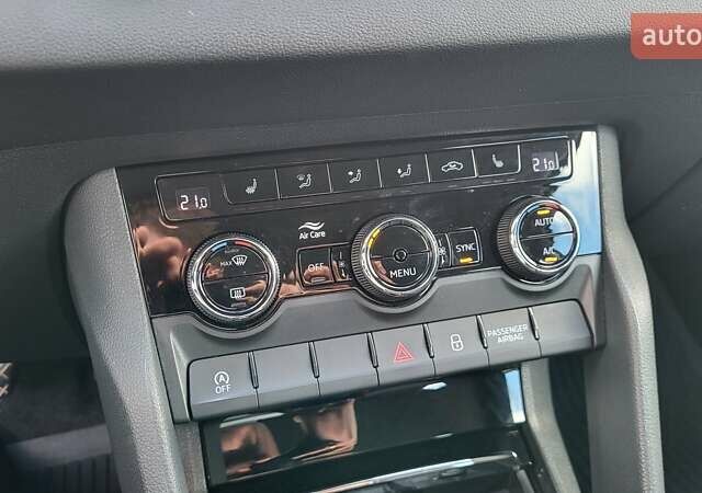Синій Шкода Karoq, об'ємом двигуна 1.4 л та пробігом 111 тис. км за 22500 $, фото 30 на Automoto.ua