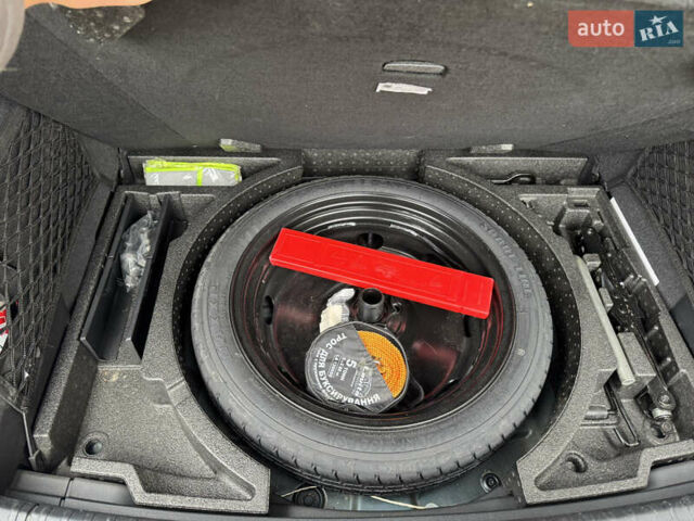 Синій Шкода Karoq, об'ємом двигуна 1.97 л та пробігом 72 тис. км за 31200 $, фото 17 на Automoto.ua