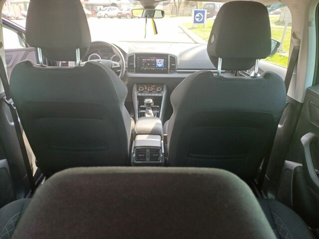 Синий Шкода Karoq, объемом двигателя 1.6 л и пробегом 170 тыс. км за 19500 $, фото 4 на Automoto.ua