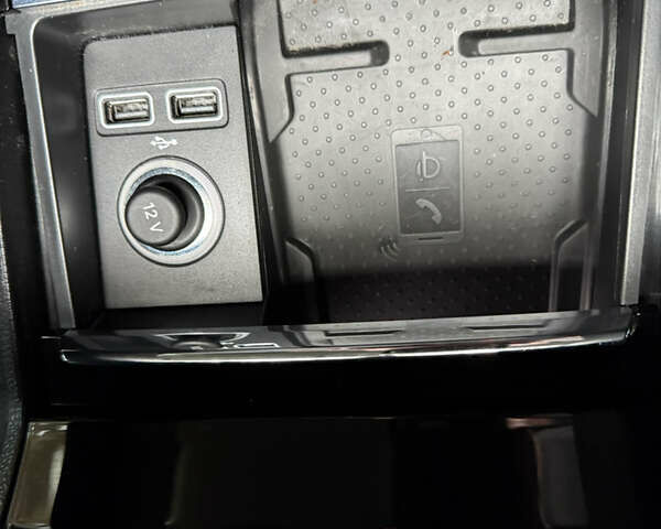 Синій Шкода Karoq, об'ємом двигуна 2 л та пробігом 110 тис. км за 26000 $, фото 42 на Automoto.ua