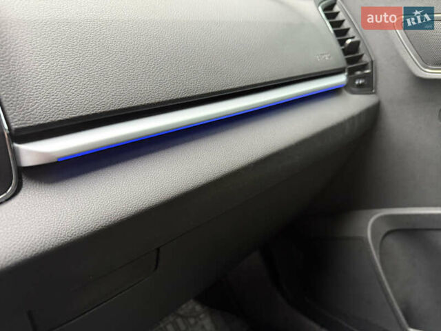 Синій Шкода Karoq, об'ємом двигуна 2 л та пробігом 110 тис. км за 26000 $, фото 14 на Automoto.ua