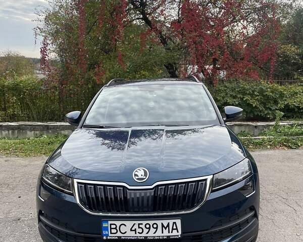 Синий Шкода Karoq, объемом двигателя 1.4 л и пробегом 30 тыс. км за 23700 $, фото 1 на Automoto.ua
