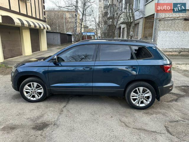 Синий Шкода Karoq, объемом двигателя 1.4 л и пробегом 25 тыс. км за 23200 $, фото 1 на Automoto.ua