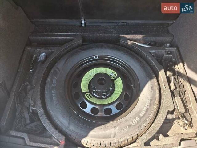 Синій Шкода Karoq, об'ємом двигуна 1.4 л та пробігом 50 тис. км за 27000 $, фото 8 на Automoto.ua