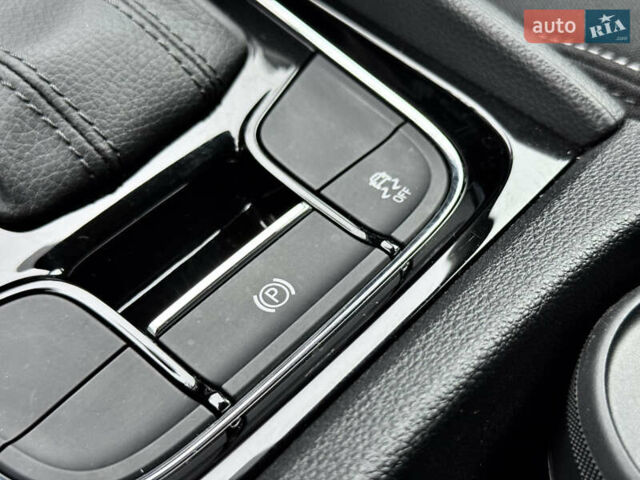 Синий Шкода Karoq, объемом двигателя 1.4 л и пробегом 19 тыс. км за 24950 $, фото 41 на Automoto.ua