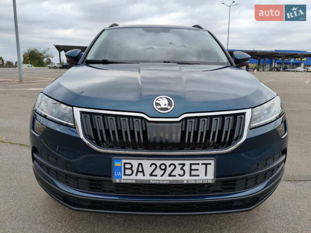 Синий Шкода Karoq, объемом двигателя 1.4 л и пробегом 51 тыс. км за 23900 $, фото 2 на Automoto.ua