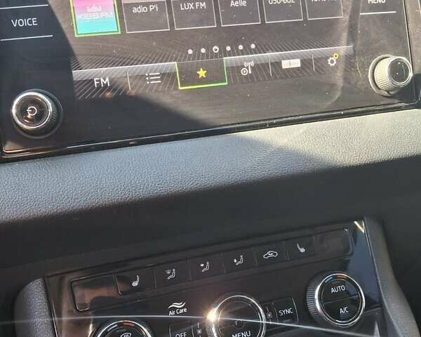 Синій Шкода Karoq, об'ємом двигуна 1.4 л та пробігом 50 тис. км за 27000 $, фото 32 на Automoto.ua