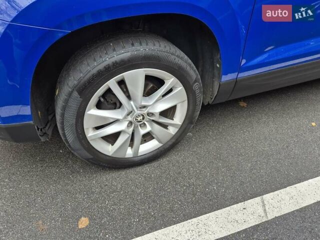 Синий Шкода Karoq, объемом двигателя 1.4 л и пробегом 115 тыс. км за 20500 $, фото 2 на Automoto.ua