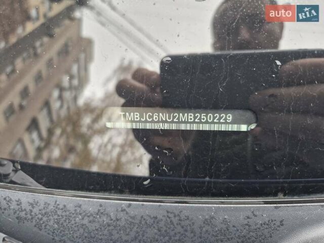 Синий Шкода Karoq, объемом двигателя 1.4 л и пробегом 115 тыс. км за 20500 $, фото 5 на Automoto.ua